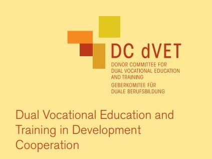DC dVET Logo